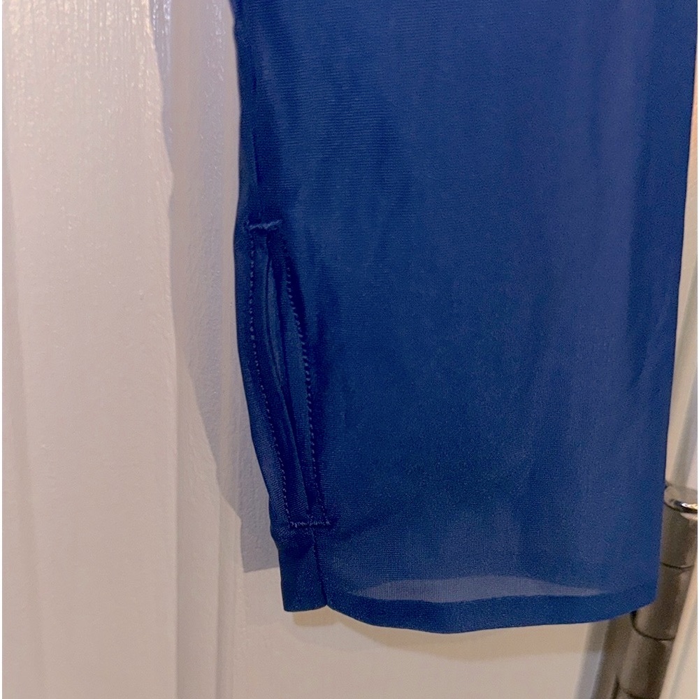 Nike FutureMove Women's Blue Sheer Dri-FIT Long-Sleeve Top with thumbholes - Picture 8 of 16
